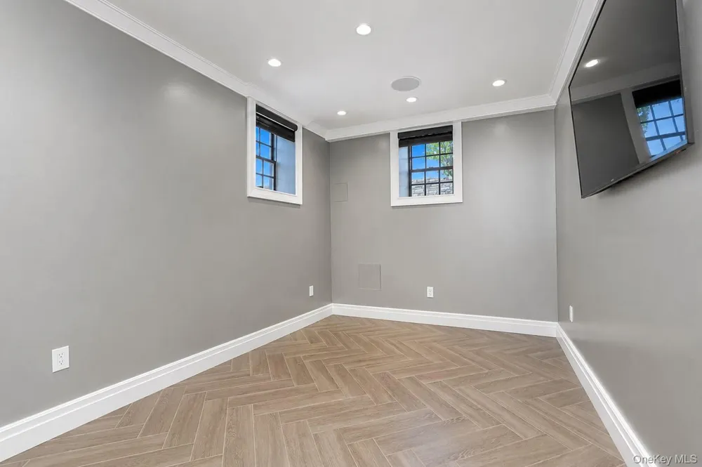 28 Durges Street Staten Island, NY 10304
