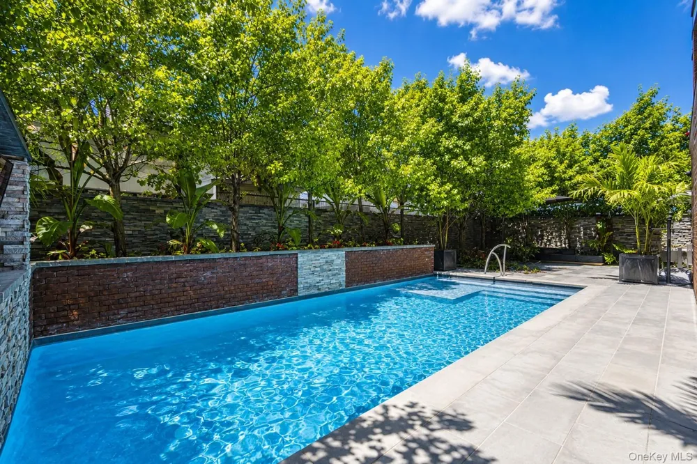28 Durges Street Staten Island, NY 10304