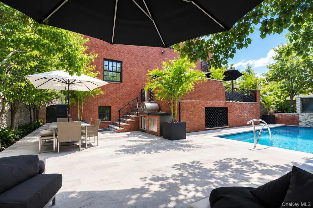 28 Durges Street Staten Island, NY 10304