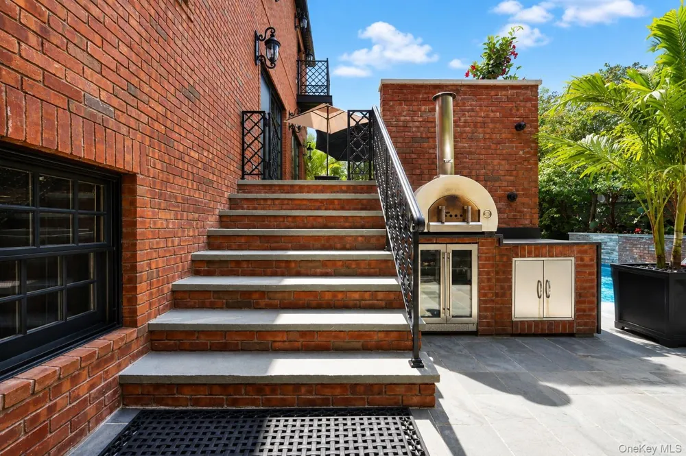 28 Durges Street Staten Island, NY 10304