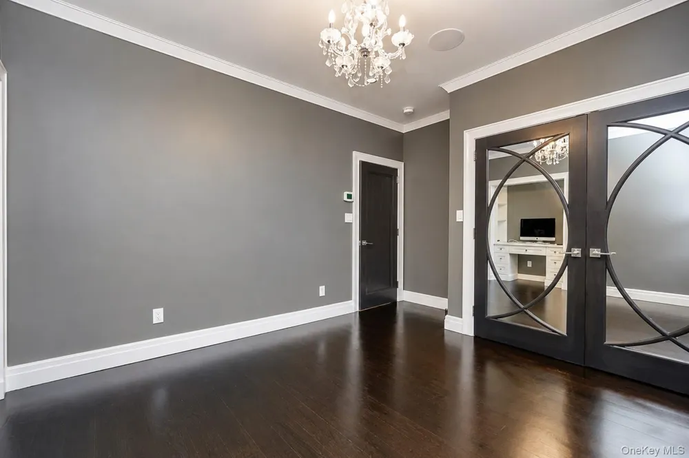 28 Durges Street Staten Island, NY 10304