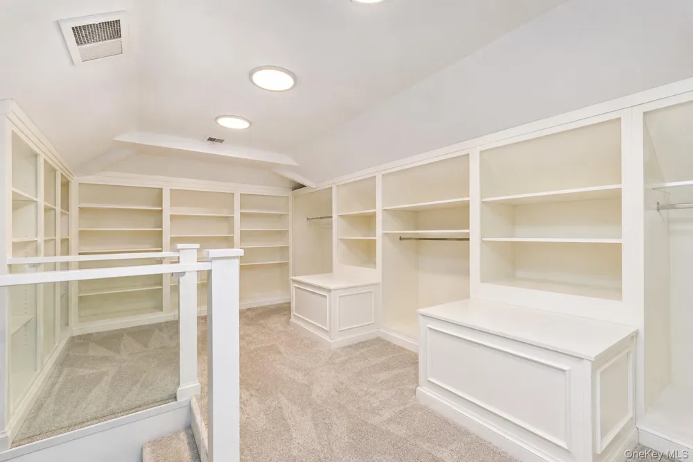 28 Durges Street Staten Island, NY 10304