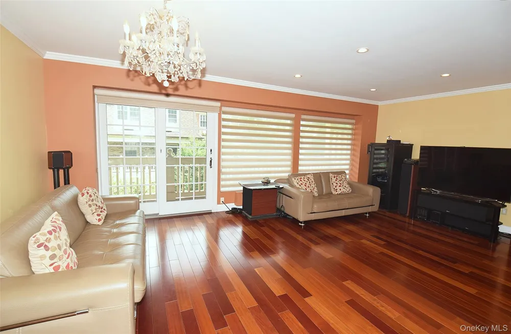 13-19 Michael Court #160 U Bayside, NY 11360