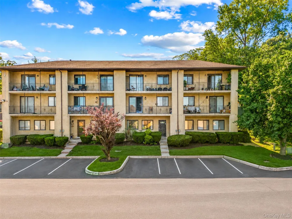 13 Omni Parc Drive Nanuet, NY 10954