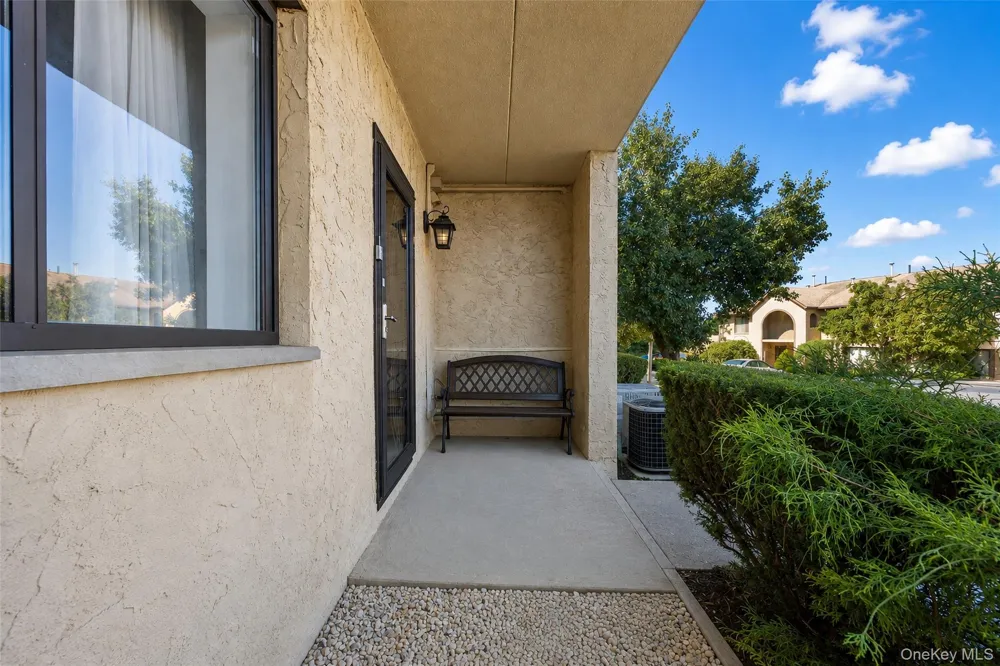 13 Omni Parc Drive Nanuet, NY 10954