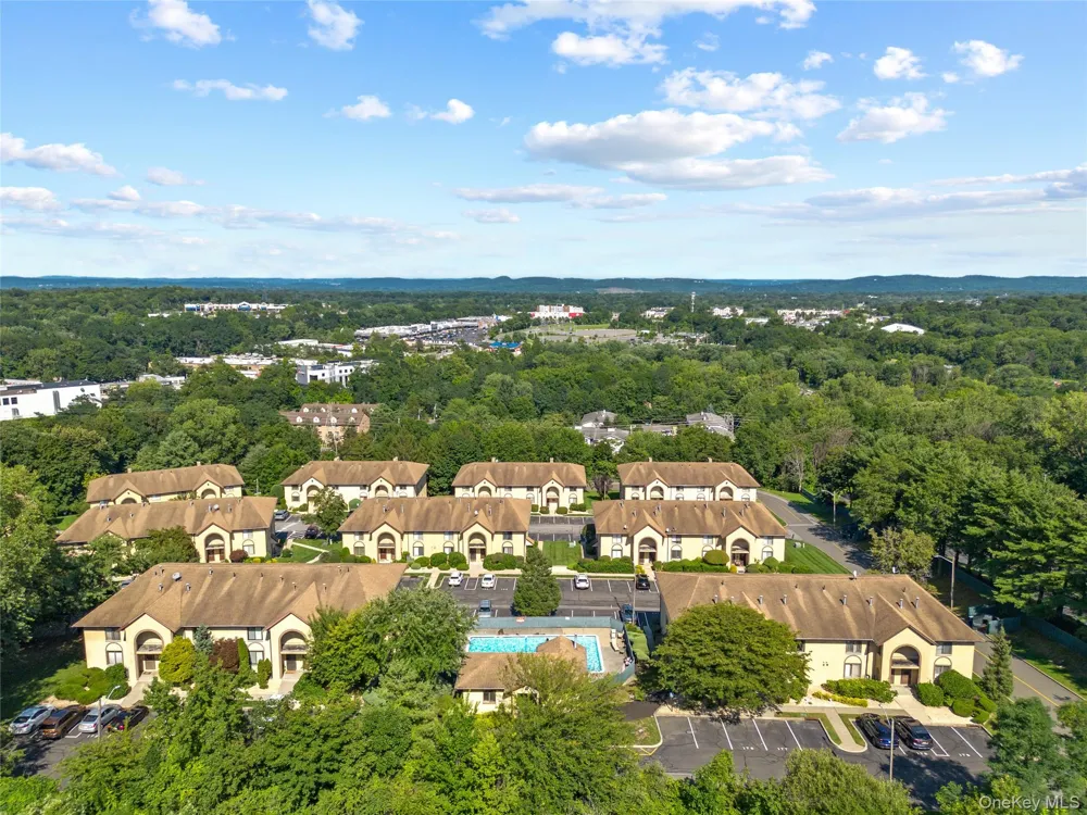 13 Omni Parc Drive Nanuet, NY 10954