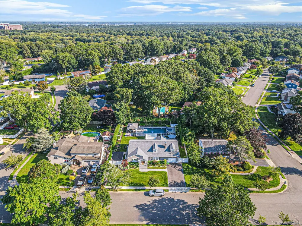 61 Lauren Avenue Dix Hills, NY 11746