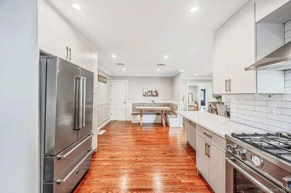 61 Lauren Avenue Dix Hills, NY 11746