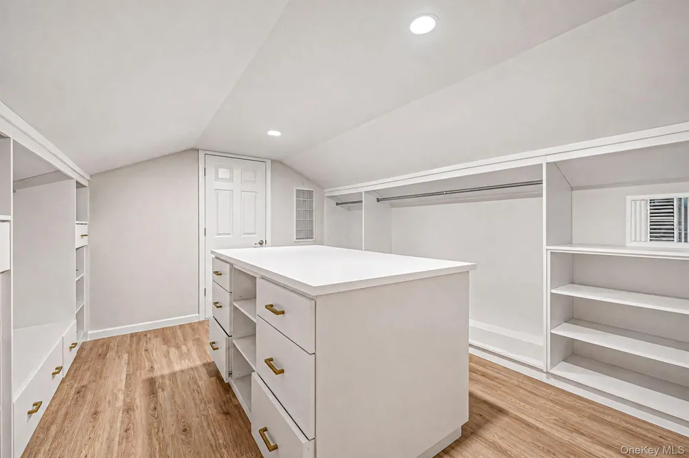 61 Lauren Avenue Dix Hills, NY 11746