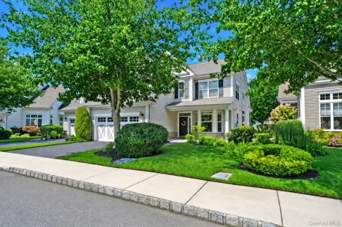 140 Chopin Place
