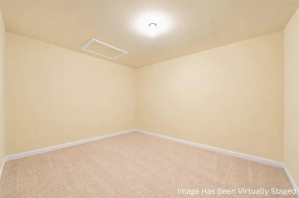 140 Chopin Place Eastport, NY 11941