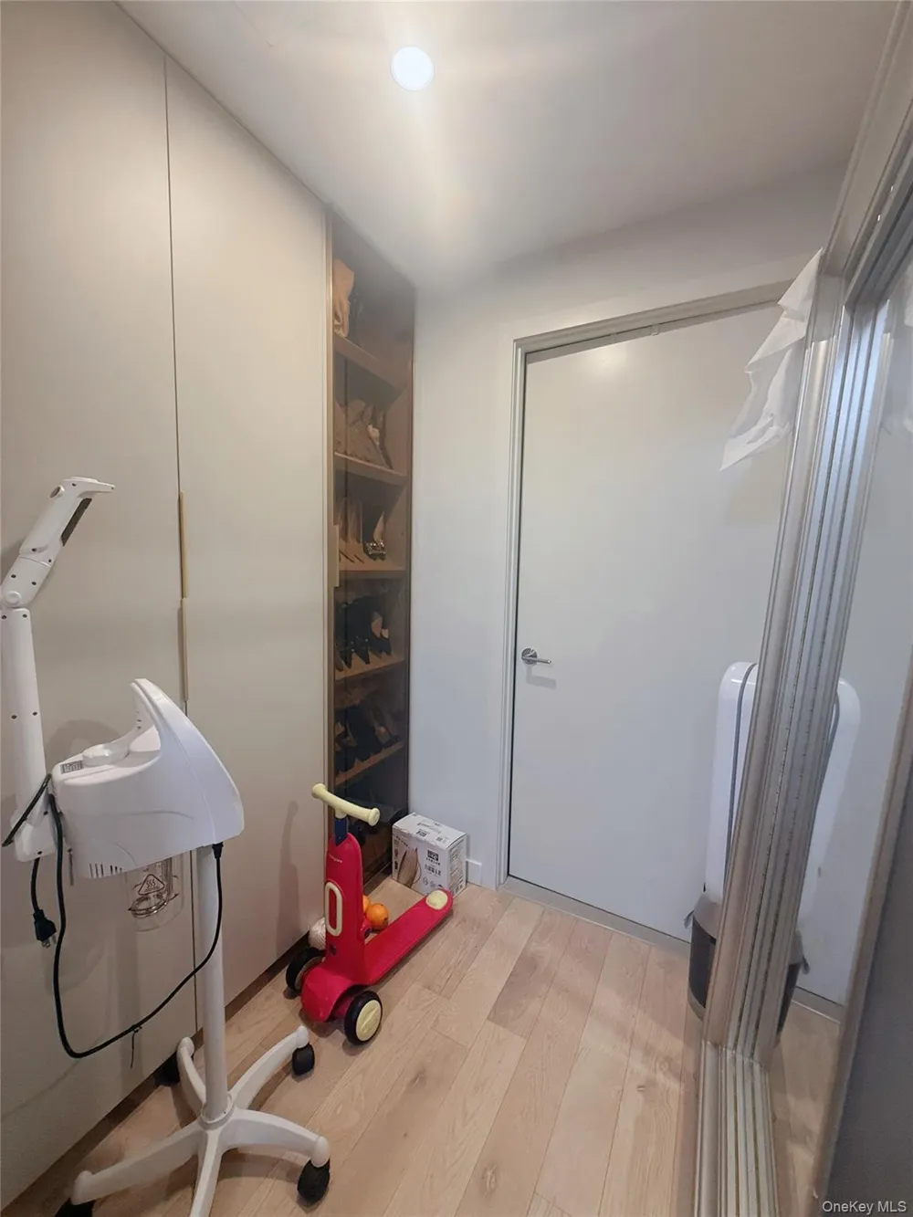 131-02B 40th Road #4U Flushing, NY 11354