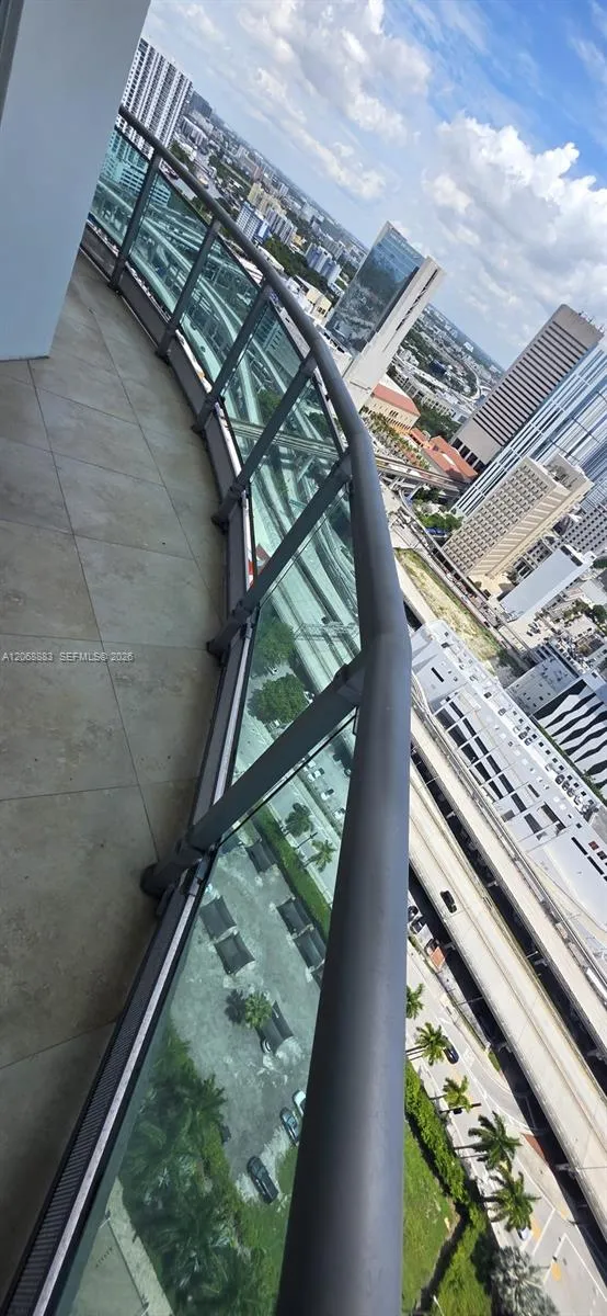 350 S Miami Ave #3213 Miami, FL 33130