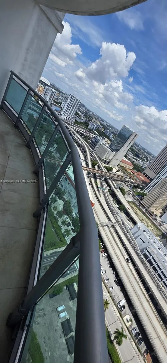 350 S Miami Ave #3213 Miami, FL 33130