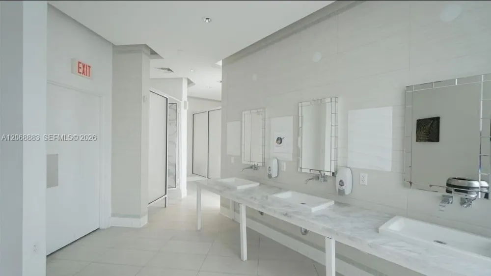 350 S Miami Ave #3213 Miami, FL 33130