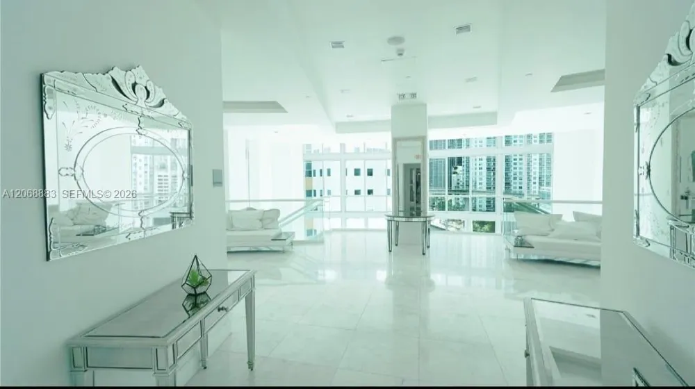 350 S Miami Ave #3213 Miami, FL 33130