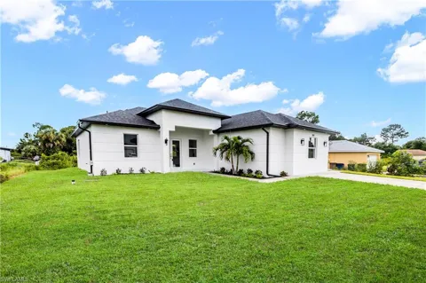 3007 72nd Street W