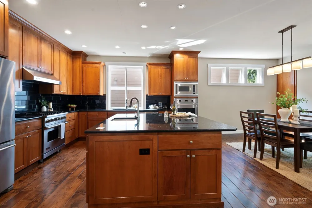 6516 86th Avenue W University Place, WA 98467