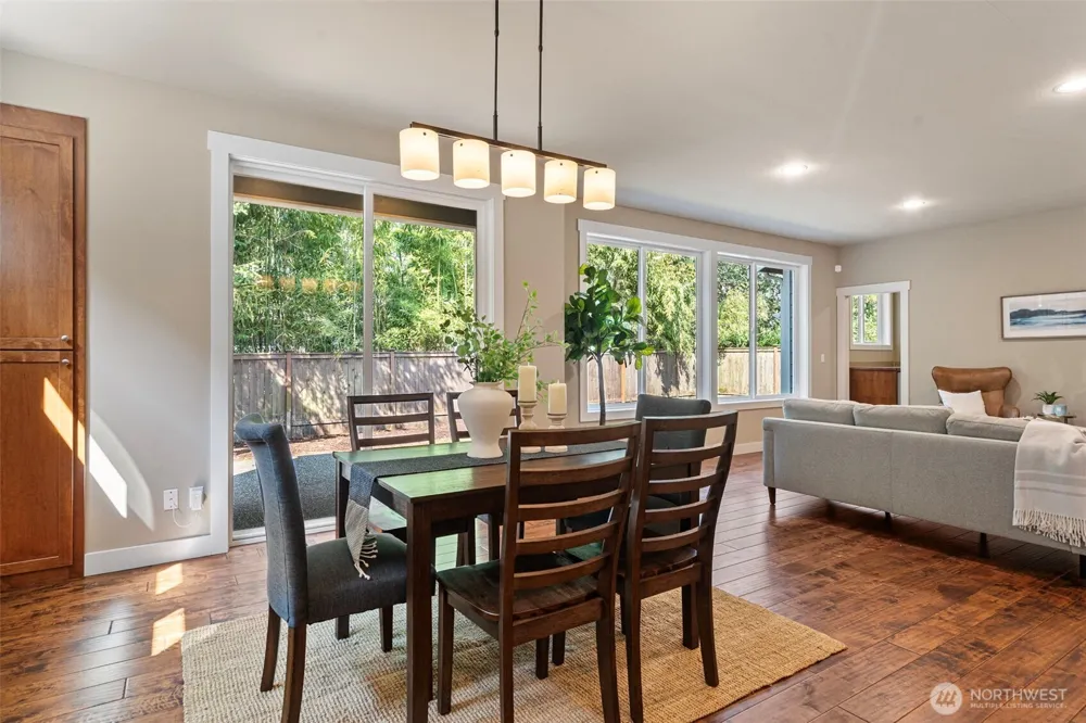 6516 86th Avenue W University Place, WA 98467