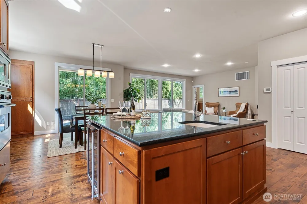 6516 86th Avenue W University Place, WA 98467