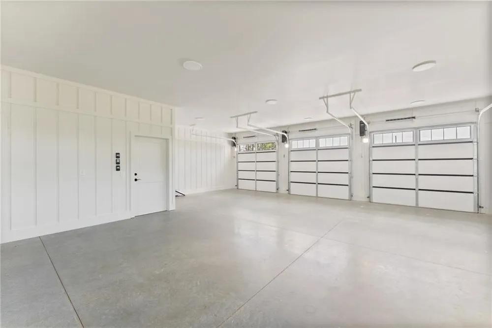 5711 Cleveland Highway Clermont, GA 30527