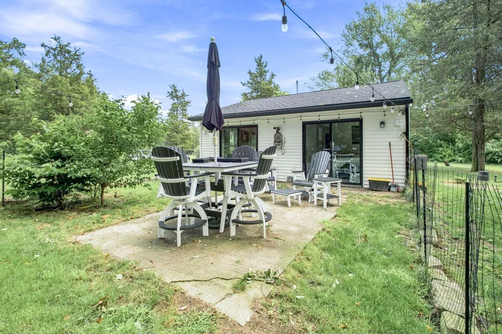 7188 E Beach Drive South Haven, MI 49090