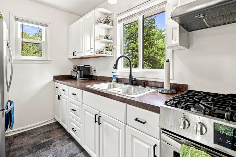 7188 E Beach Drive South Haven, MI 49090