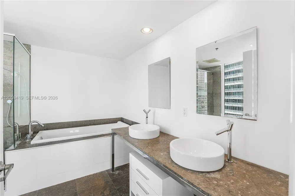 495 Brickell Ave #3311 Miami, FL 33131