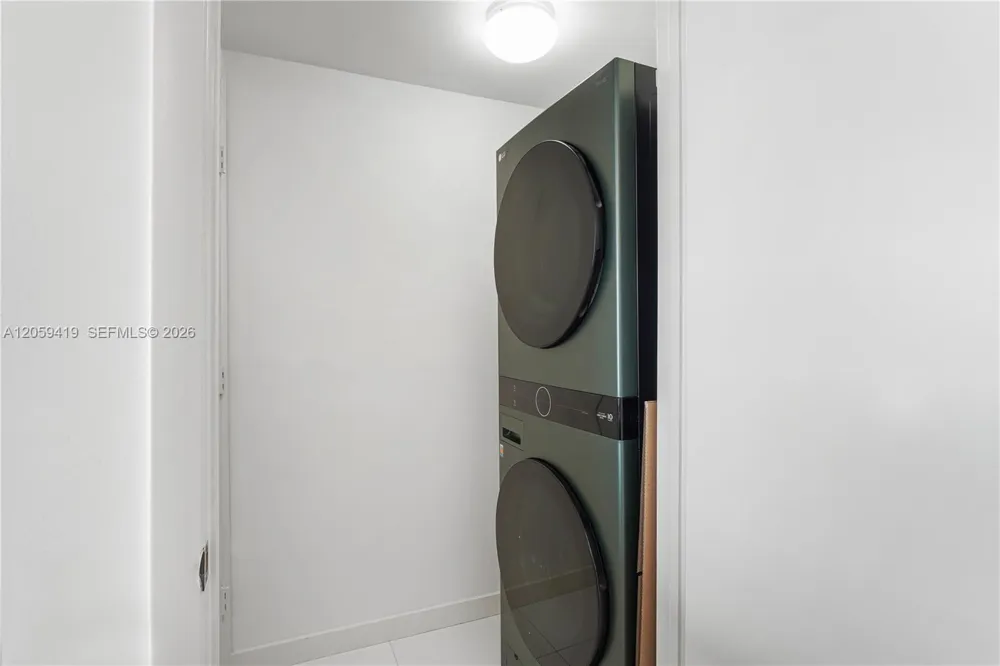 495 Brickell Ave #3311 Miami, FL 33131