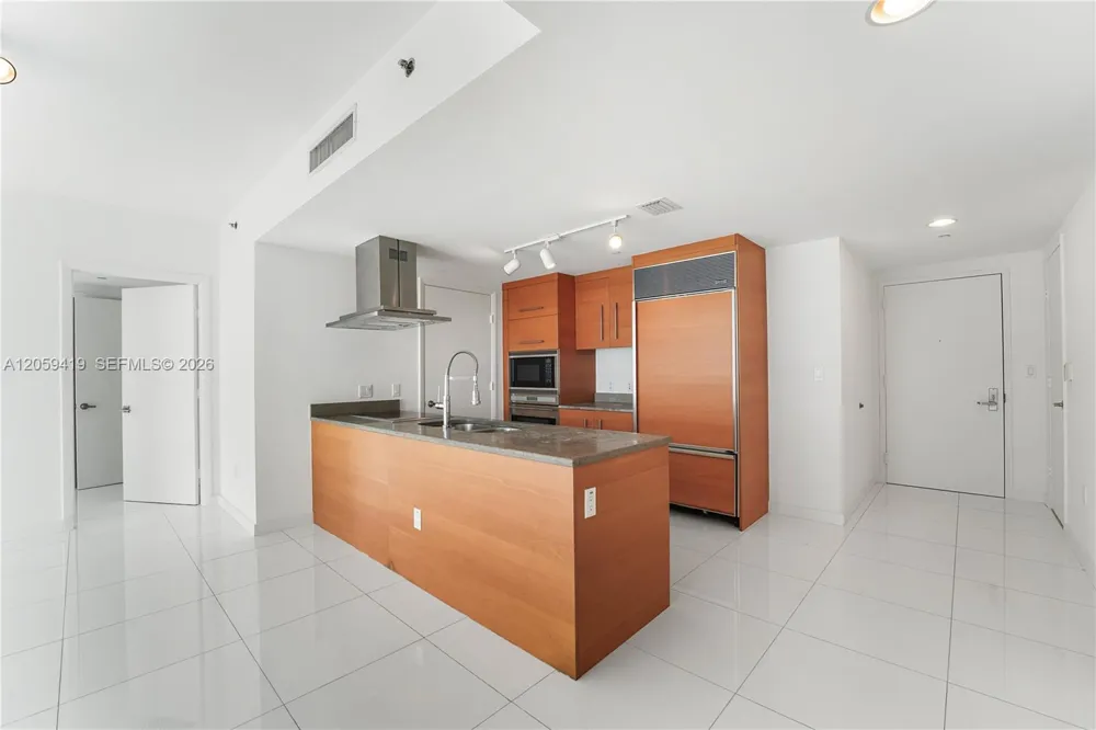 495 Brickell Ave #3311 Miami, FL 33131
