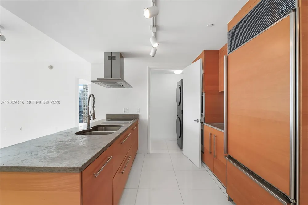 495 Brickell Ave #3311 Miami, FL 33131