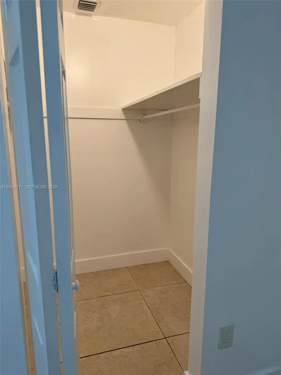 12040 SW 214th Ter #1 Miami, FL 33177