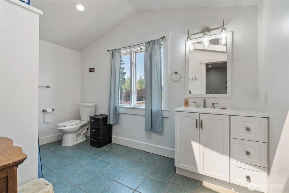 403 2nd Avenue NE Napavine, WA 98565