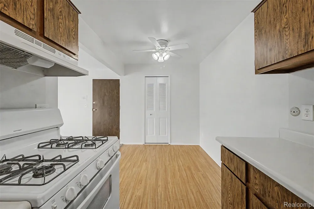 38220 Fairway Court Clinton Charter Township, MI 48038