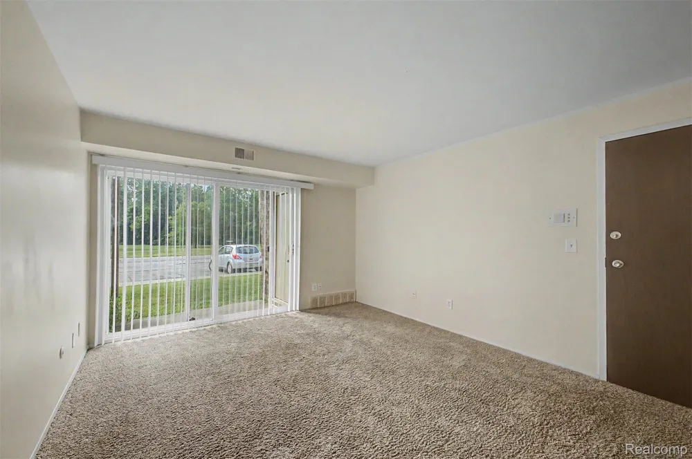 38220 Fairway Court Clinton Charter Township, MI 48038