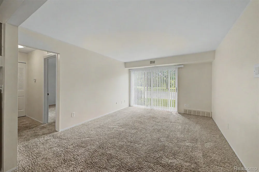 38220 Fairway Court Clinton Charter Township, MI 48038