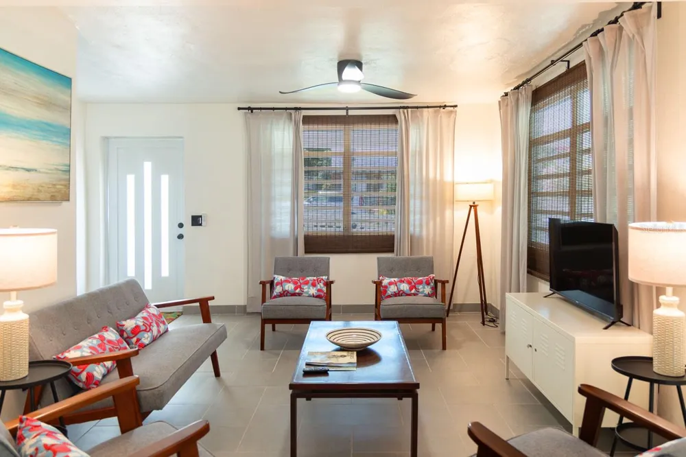 118 CALLE ACACIA Vieques, PR 00765