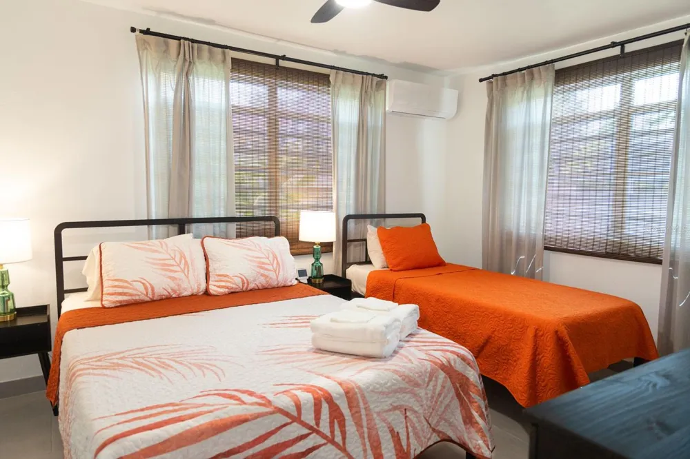 118 CALLE ACACIA Vieques, PR 00765