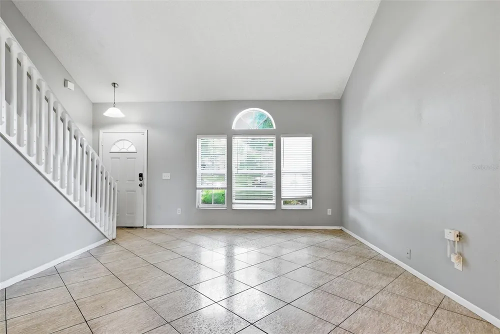 5734 GRAND CANYON DRIVE Orlando, FL 32810