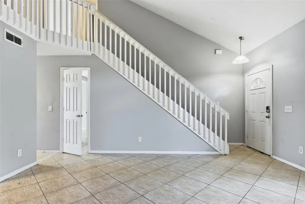 5734 GRAND CANYON DRIVE Orlando, FL 32810