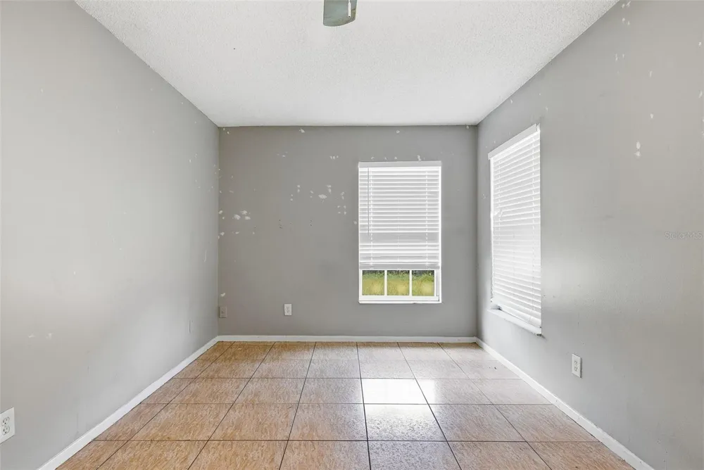 5734 GRAND CANYON DRIVE Orlando, FL 32810