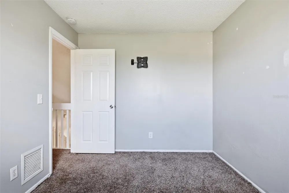 5734 GRAND CANYON DRIVE Orlando, FL 32810