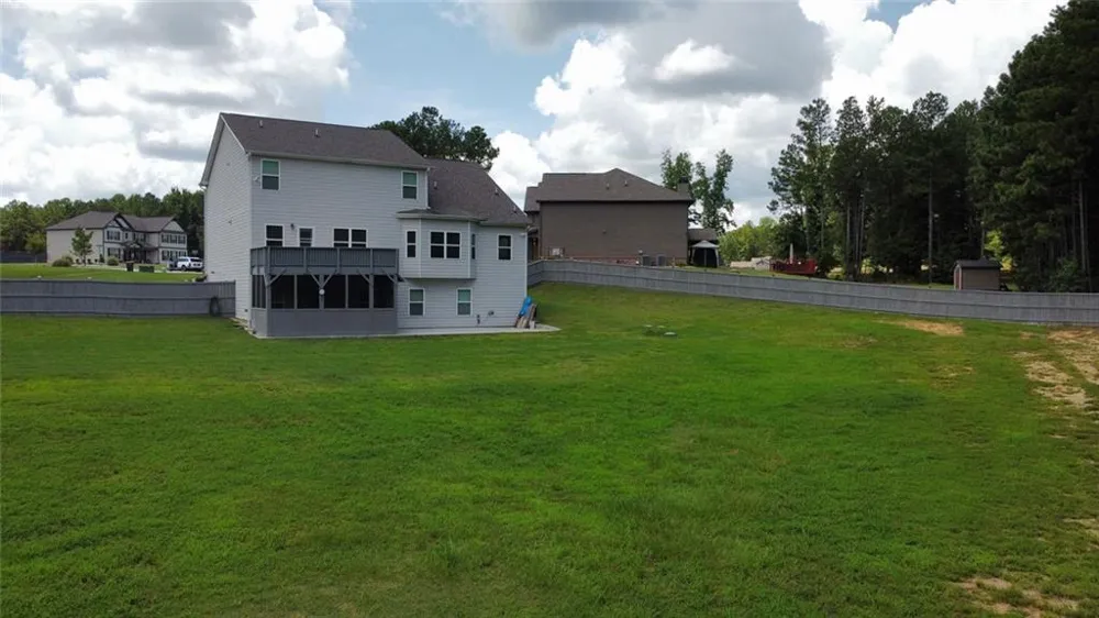 155 Estancia Lane Fayetteville, GA 30215