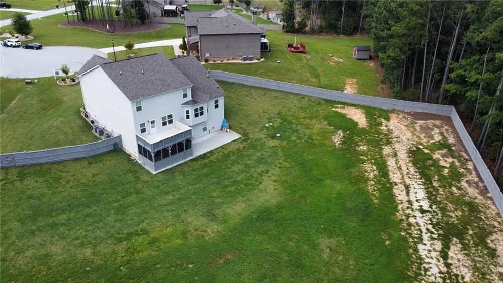 155 Estancia Lane Fayetteville, GA 30215