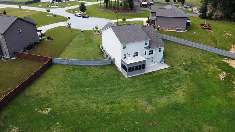 155 Estancia Lane Fayetteville, GA 30215