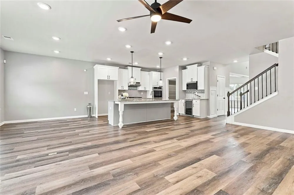155 Estancia Lane Fayetteville, GA 30215