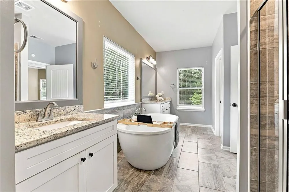 155 Estancia Lane Fayetteville, GA 30215