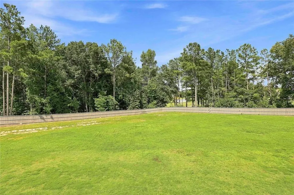 155 Estancia Lane Fayetteville, GA 30215