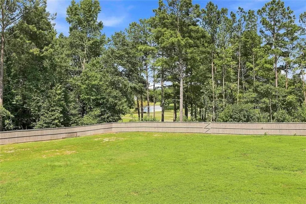 155 Estancia Lane Fayetteville, GA 30215