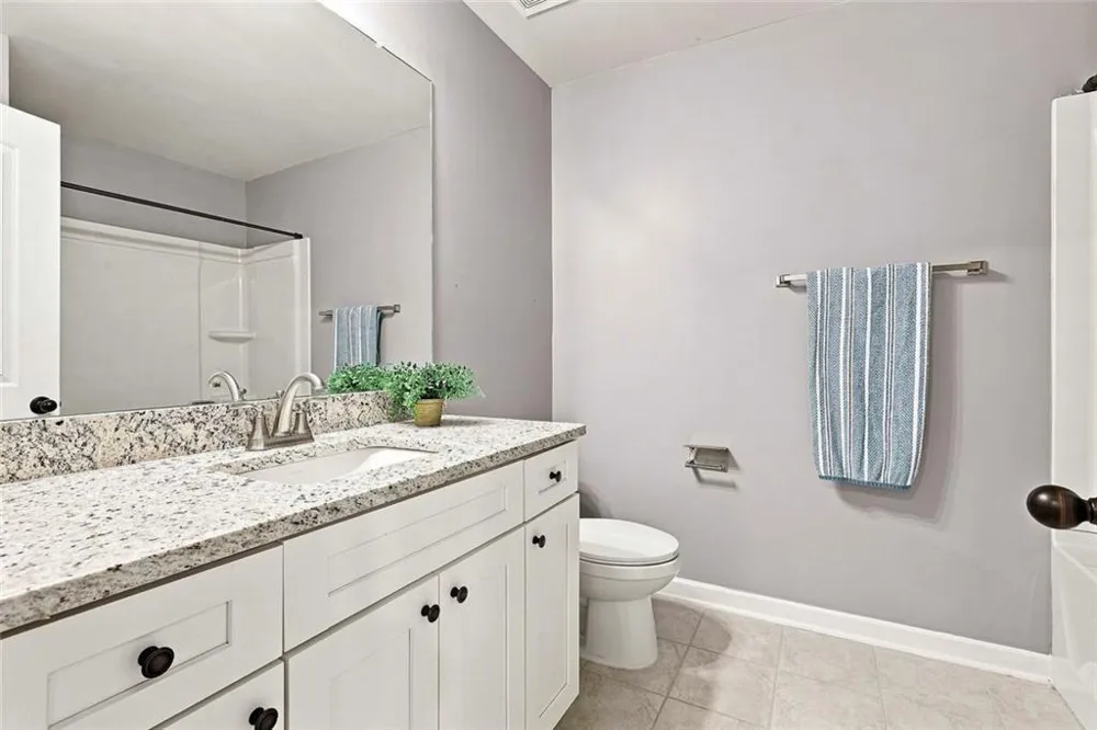 155 Estancia Lane Fayetteville, GA 30215